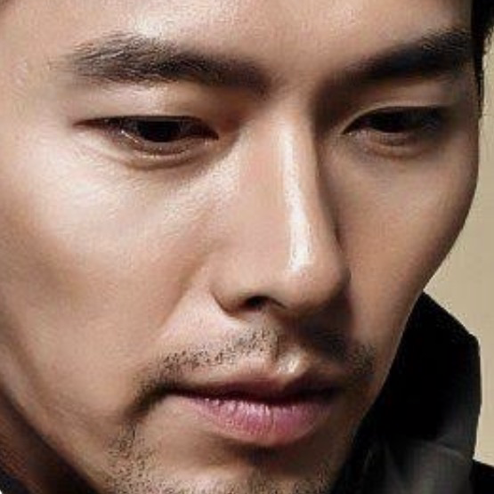 Momen yang diabadikan oleh penggemar Hyun Bin