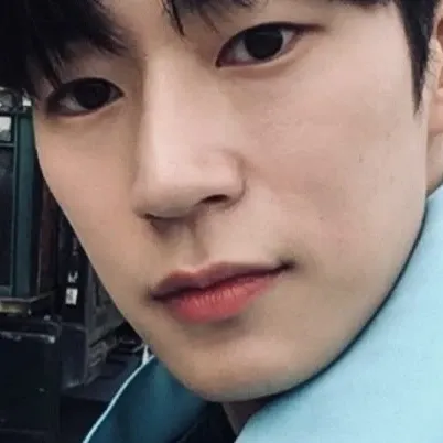 Behind-the-scenes cut of Park Seoham