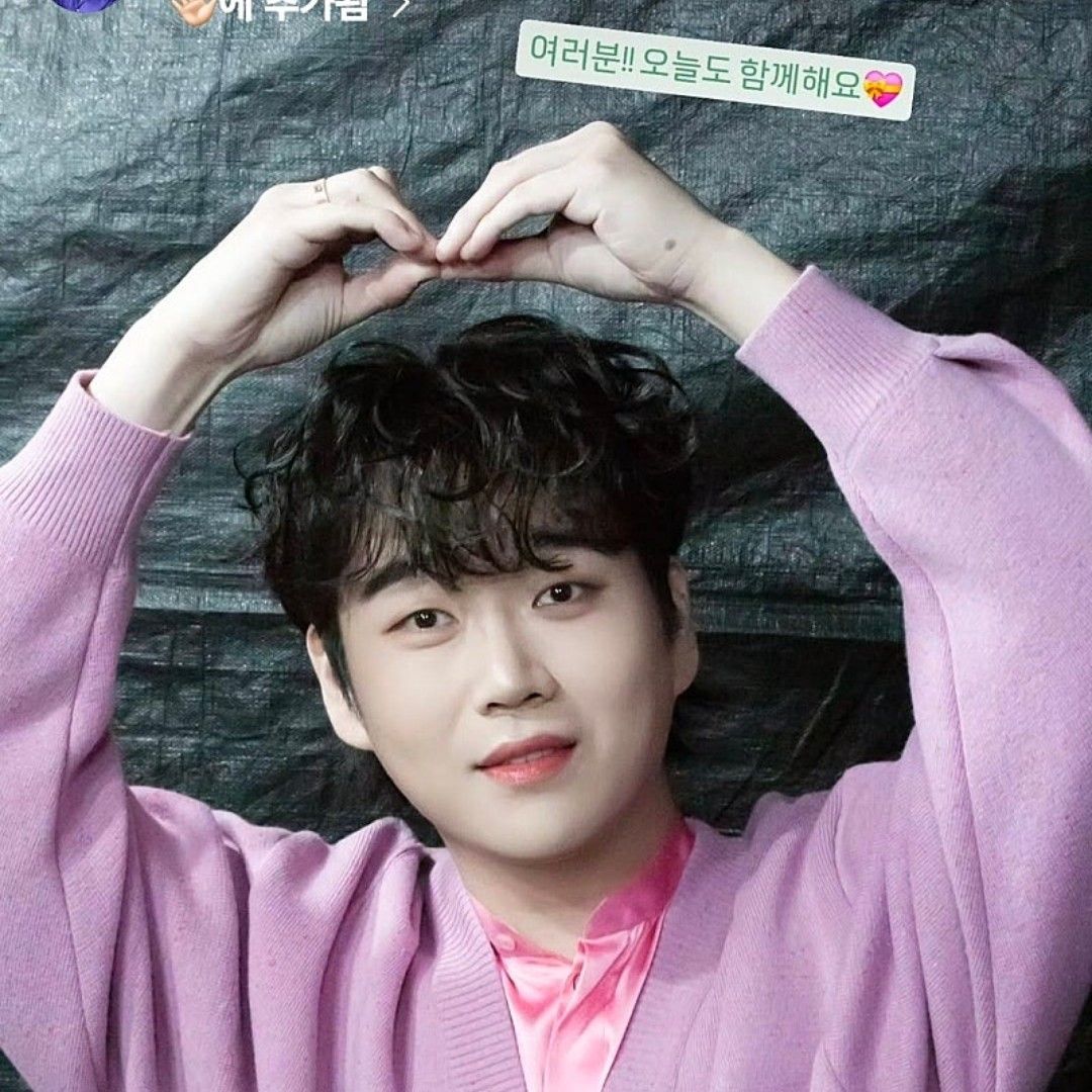 Recent activity shot of Hwang Yunsung