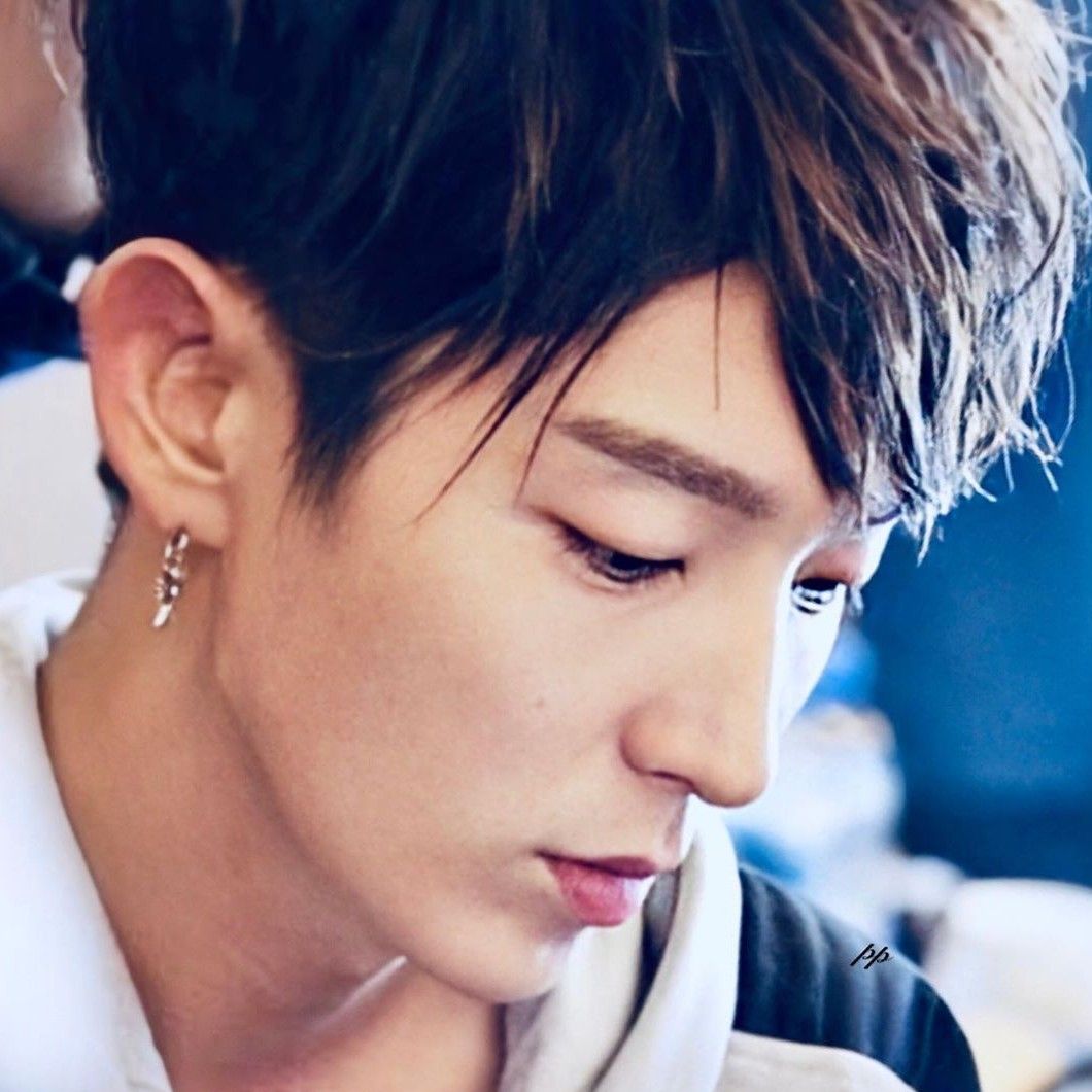 Behind-the-scenes cut of Lee Joongi