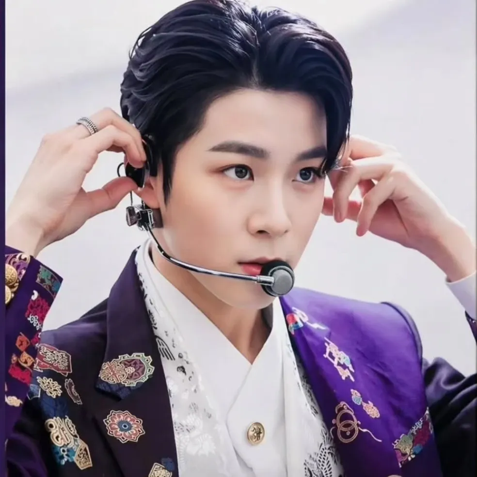 Cuplikan di balik layar dari Jeong Dongwon