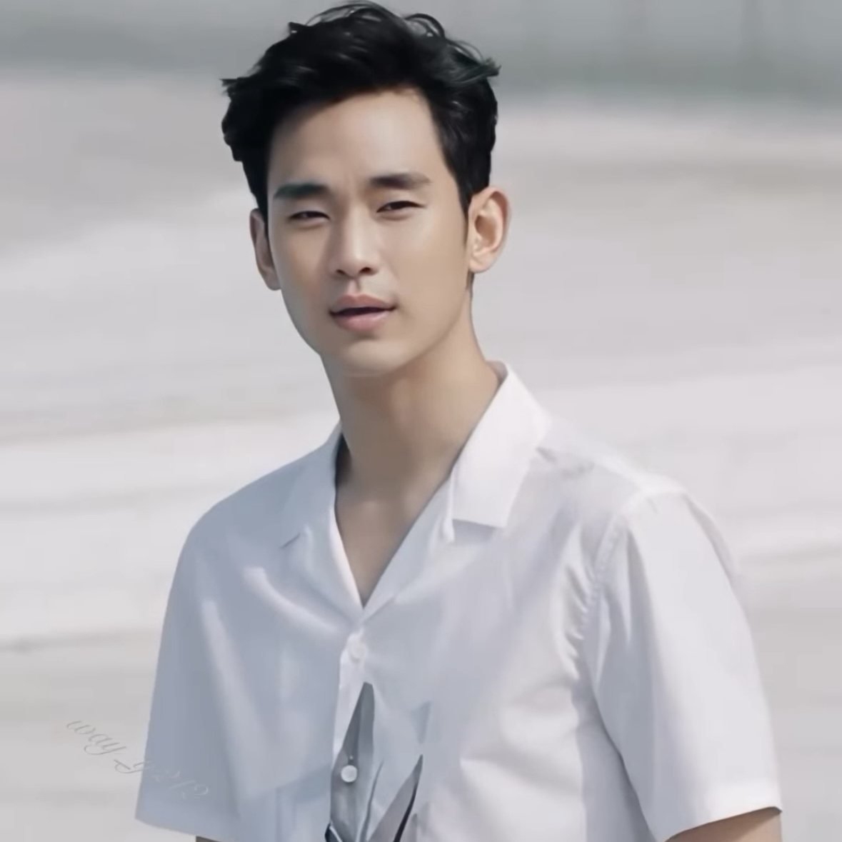 A moment captured by a fan of Kim Soohyun