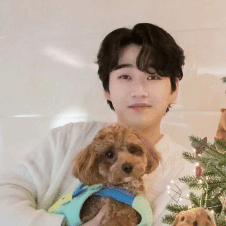 Recent activity shot of Hwang Youngwoong