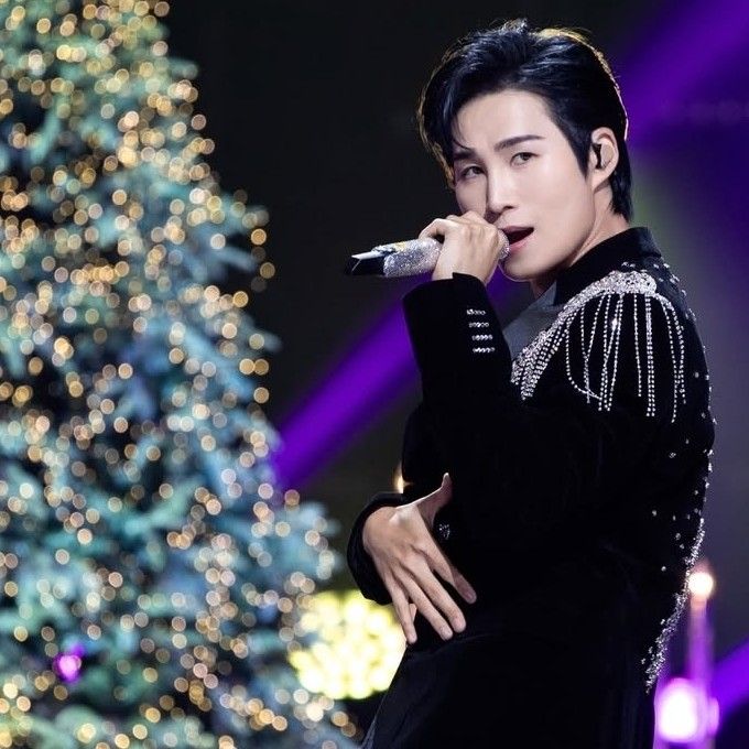 粉丝拍下的金熙栽瞬间