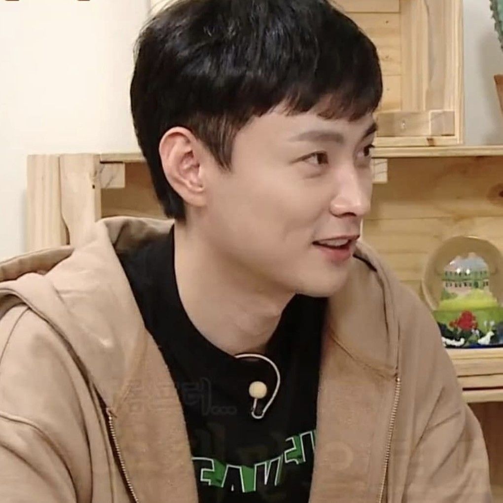 閔庚勳的最新照片