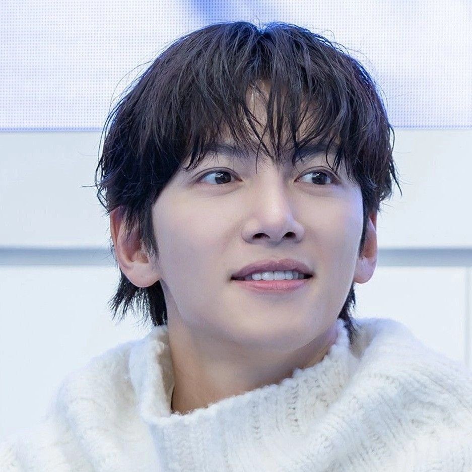 粉丝拍下的池昌旭瞬间