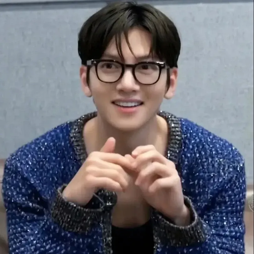 A moment captured by a fan of Ji Changwook