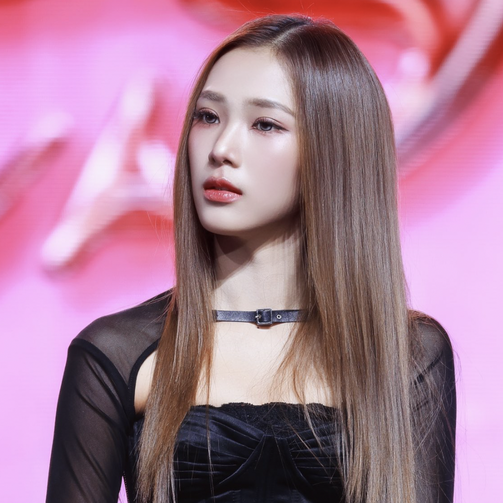 Feed komunitas selebriti terpopuler hari ini