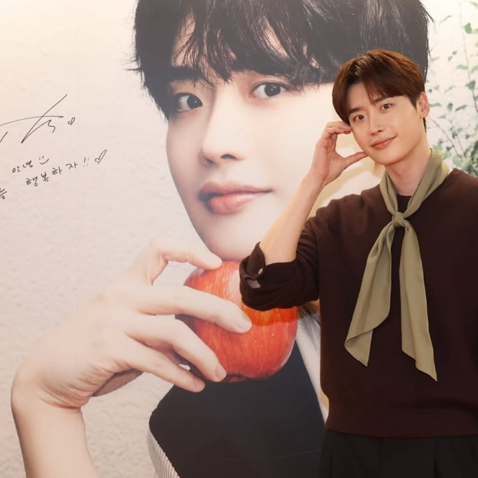 李鍾碩的最新照片