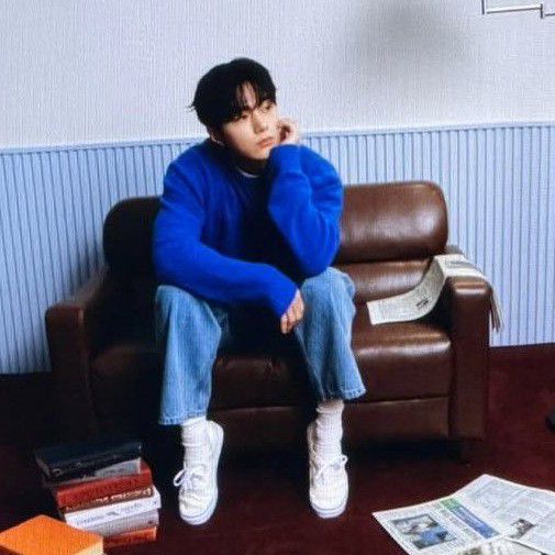 Recent activity shot of Kim Myungsoo (L)