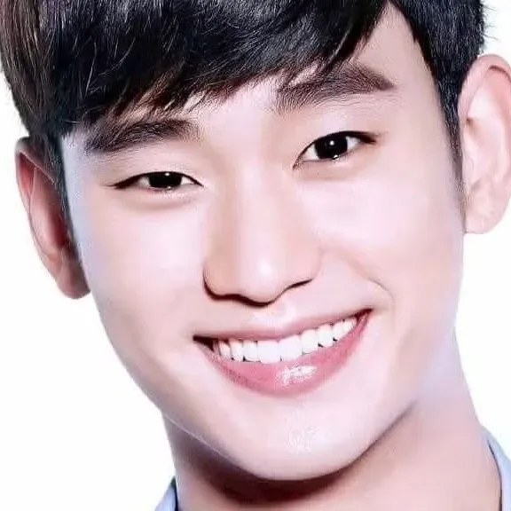 Recent activity shot of Kim Soohyun