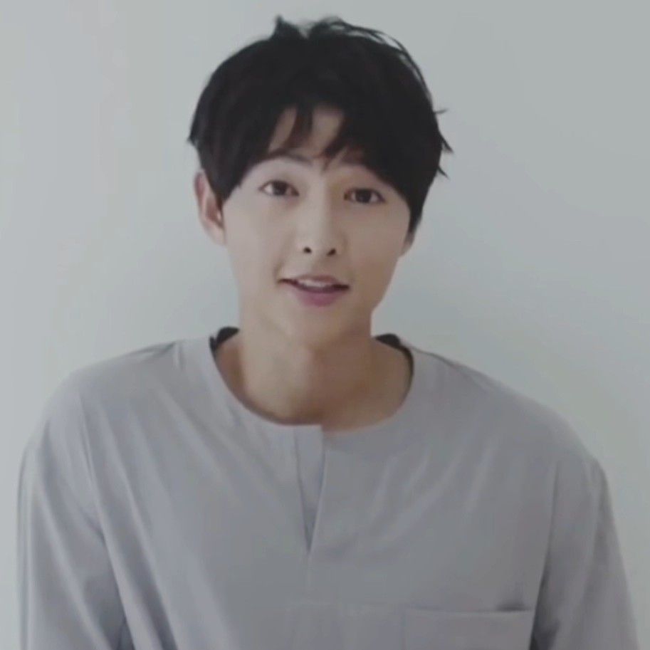 송중기의 최신 사진