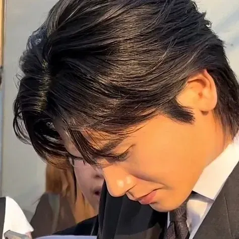Latest photo of Park Hyungsik