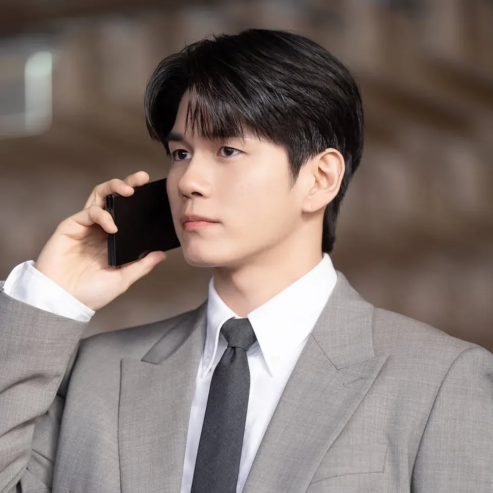 Foto terbaru dari Ong Seongwu