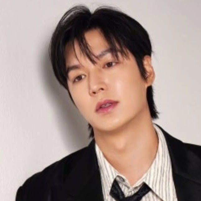 Recent activity shot of Lee Minho