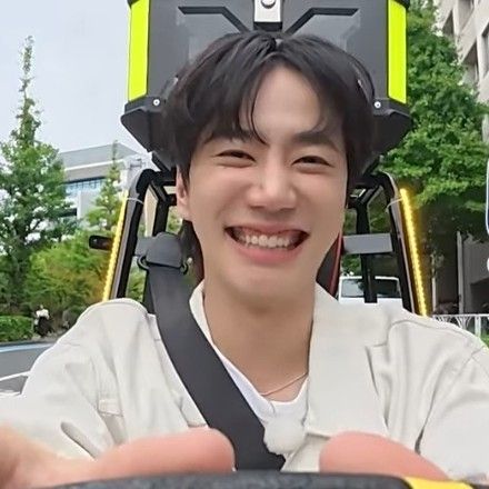 Recent activity shot of Lee Junyoung