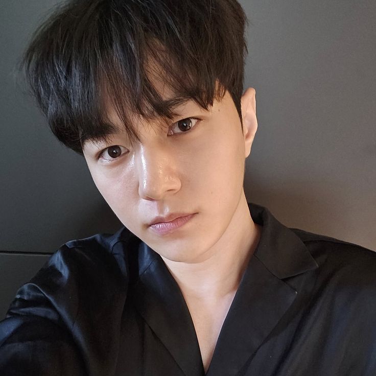 Latest photo of Kim Myungsoo (L)