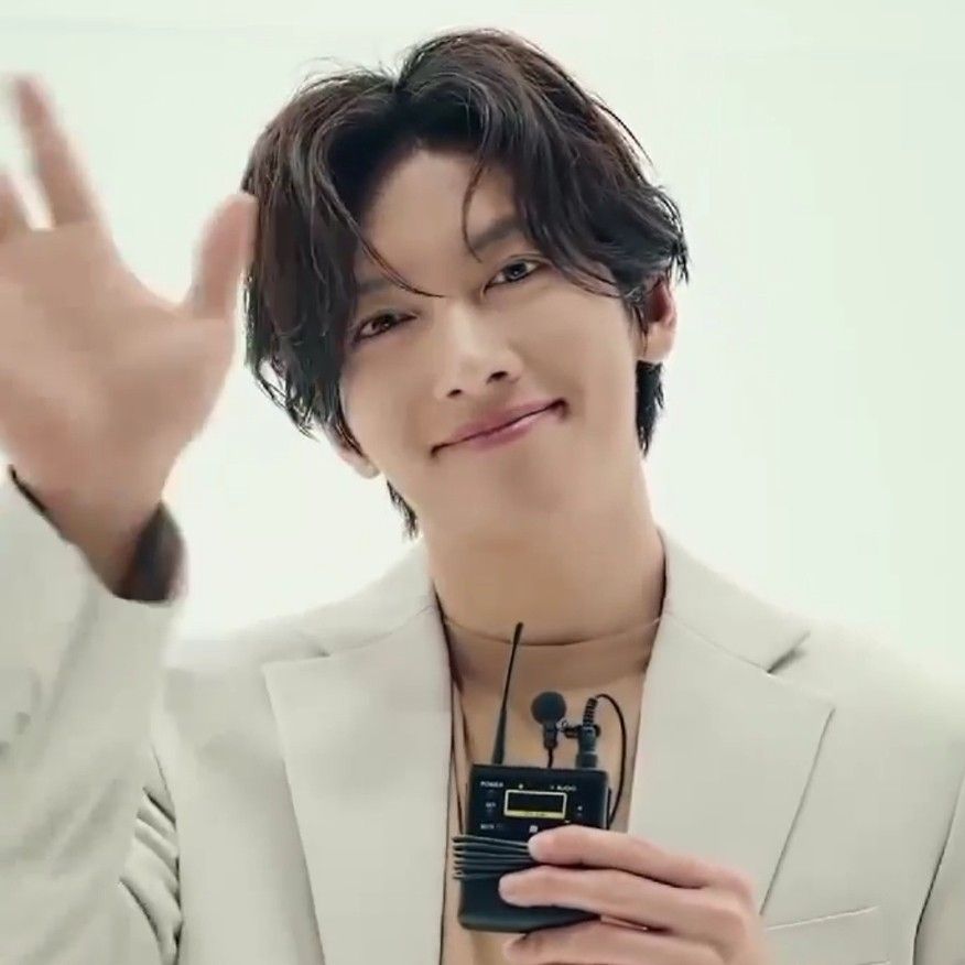 チ・チャンウクのビハインドカット