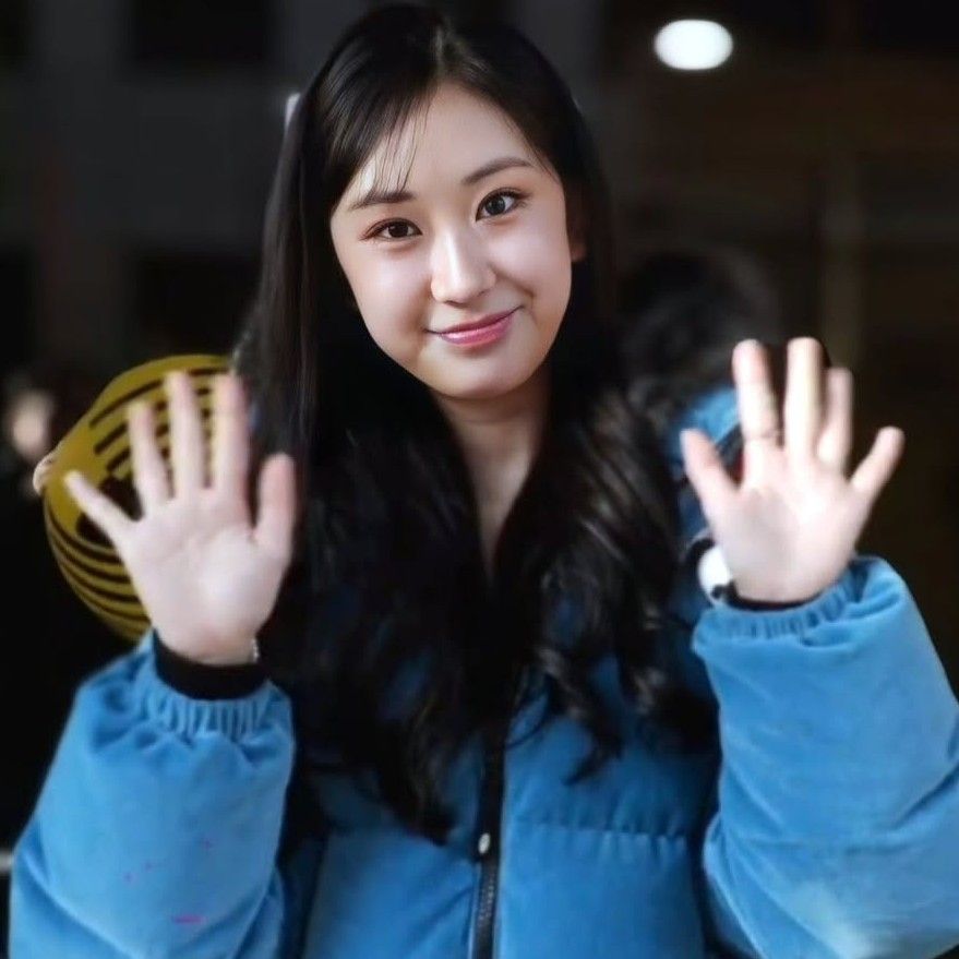 チョン・ユジンの最近の活動ショット