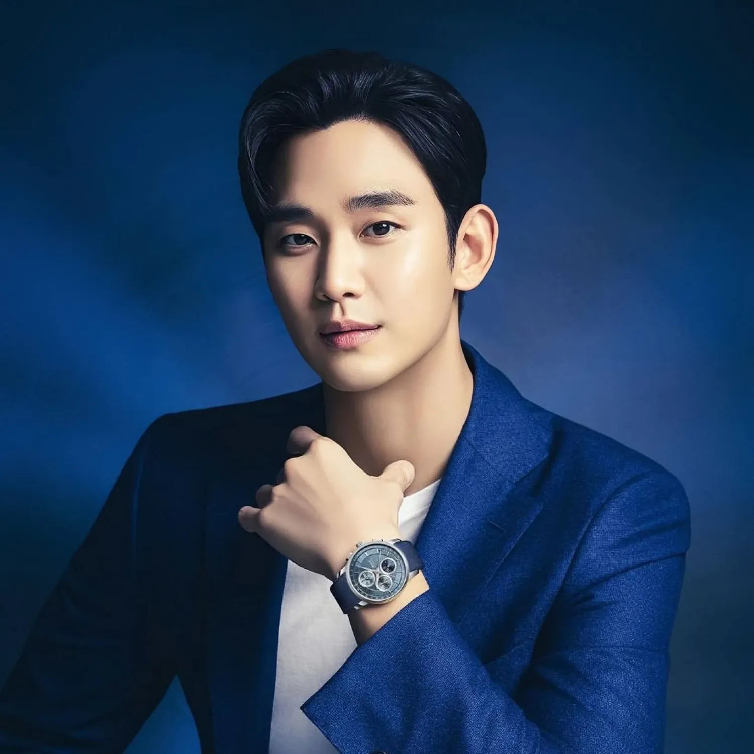 金秀贤的幕后花絮