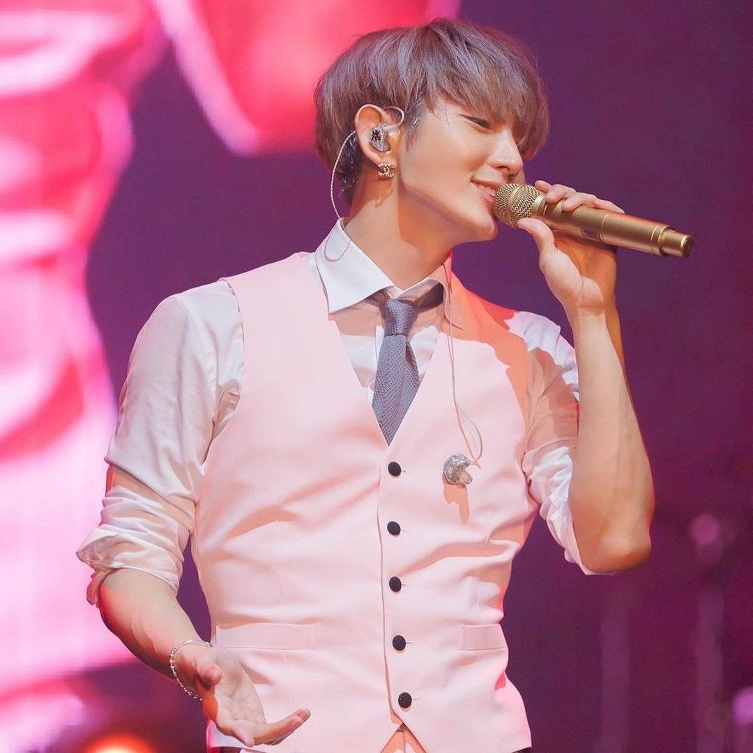 Recent activity shot of Lee Joongi