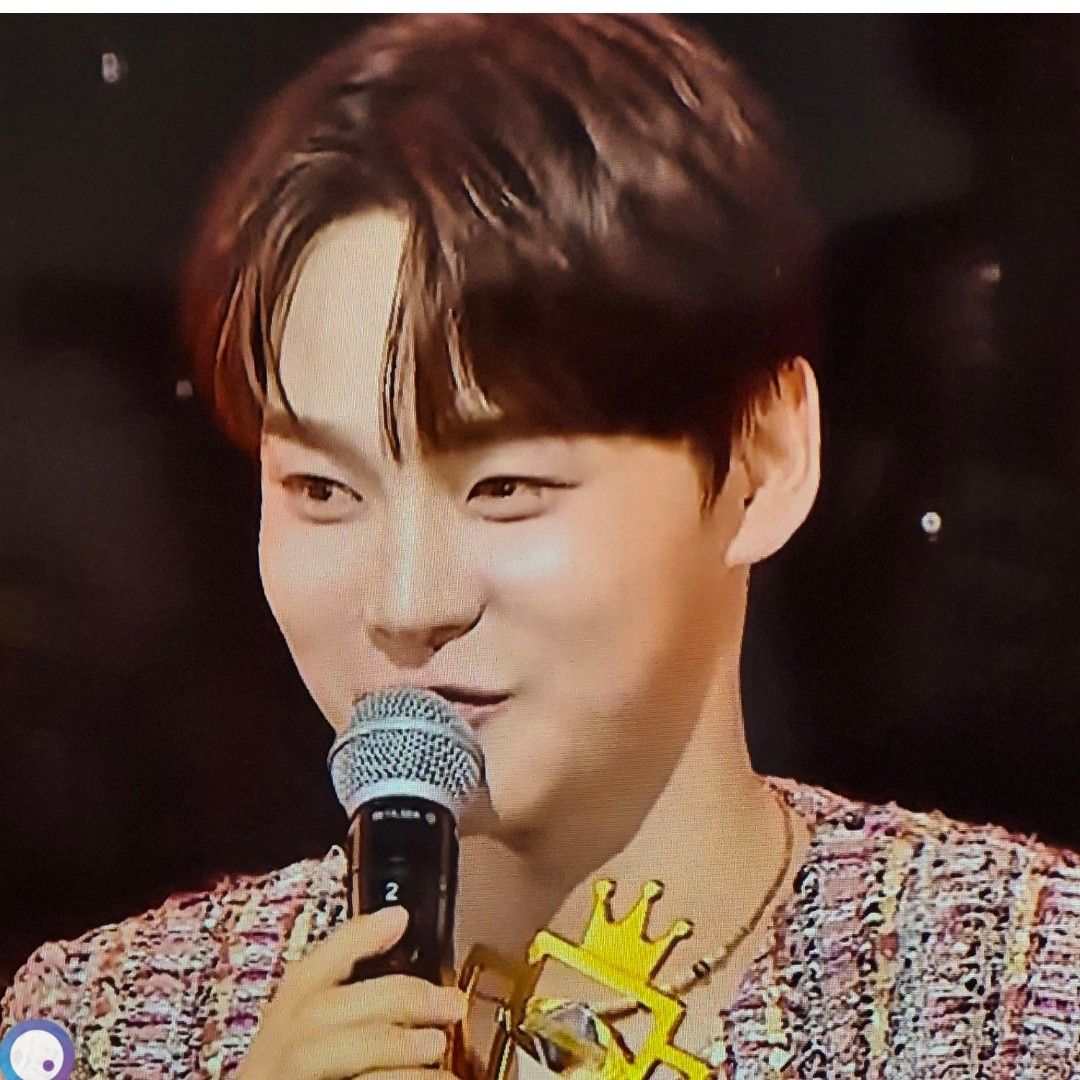 Behind-the-scenes cut of Park Seojin