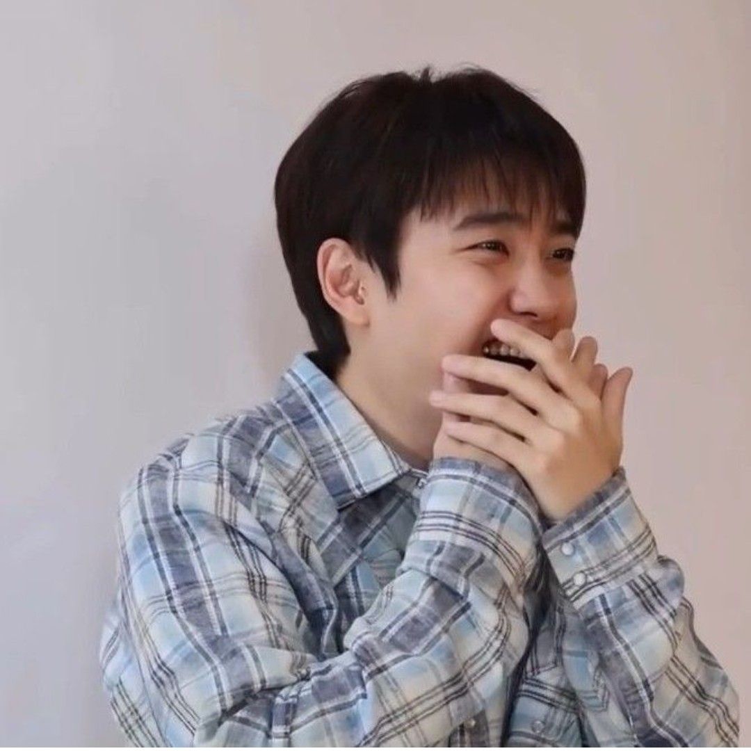 都暻秀 (D.O.)的最新照片