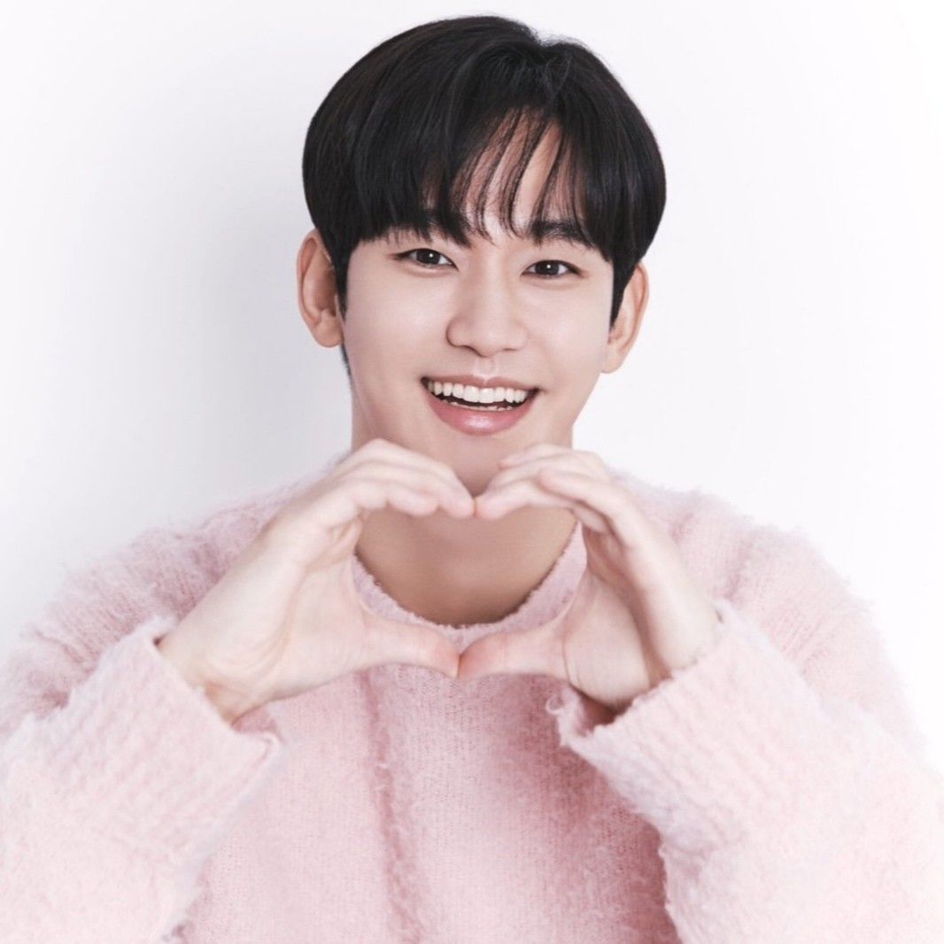 Foto terbaru dari Kim Soohyun