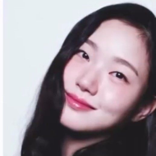 Momen yang diabadikan oleh penggemar Kim Goeun