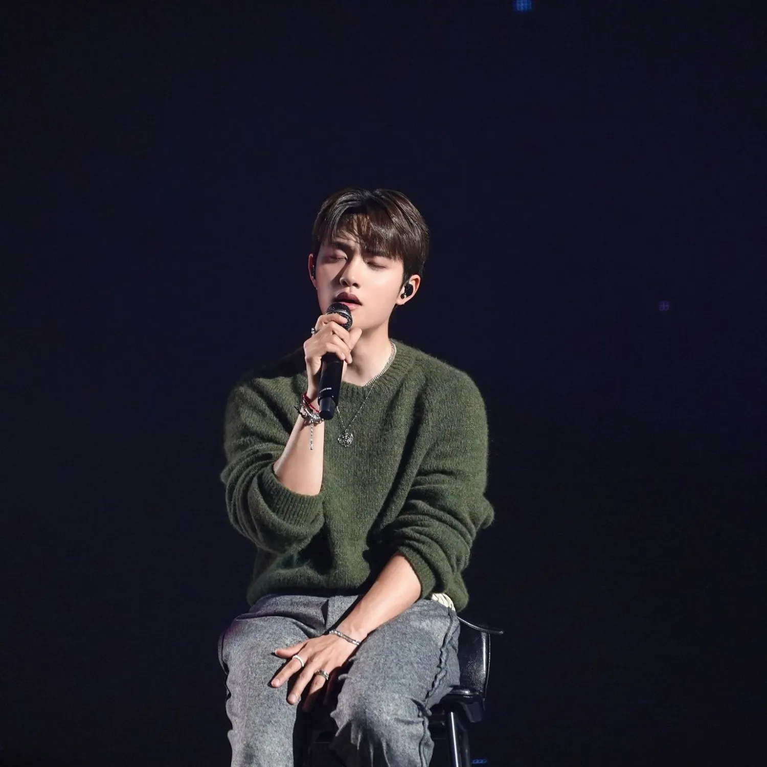 Cuplikan di balik layar dari Doh Kyungsoo (D.O.)