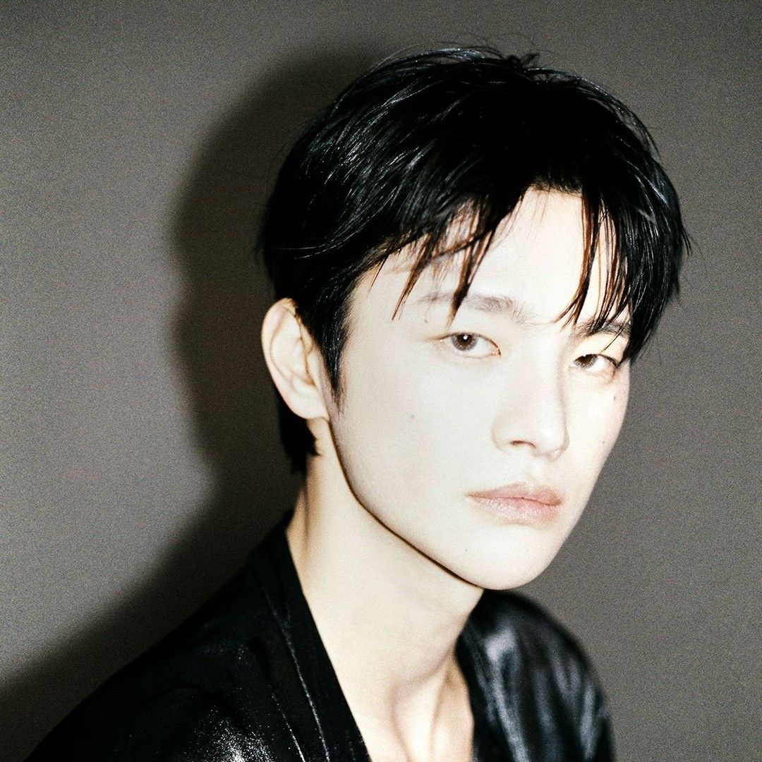 Recent activity shot of Seo Inguk