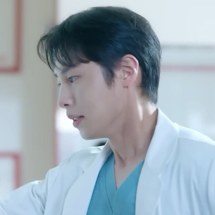 Recent activity shot of Lee Jaewook