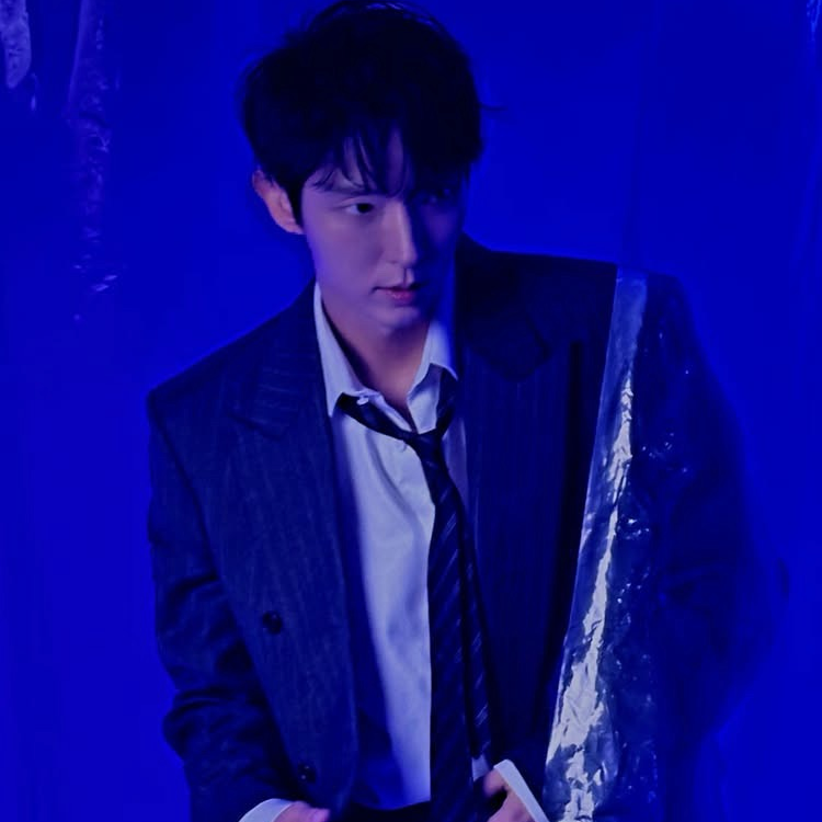 Latest photo of Lee Joongi