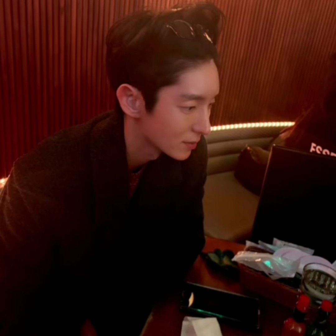 Latest photo of Lee Joongi