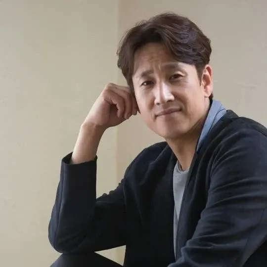 Latest photo of Lee Sunkyun