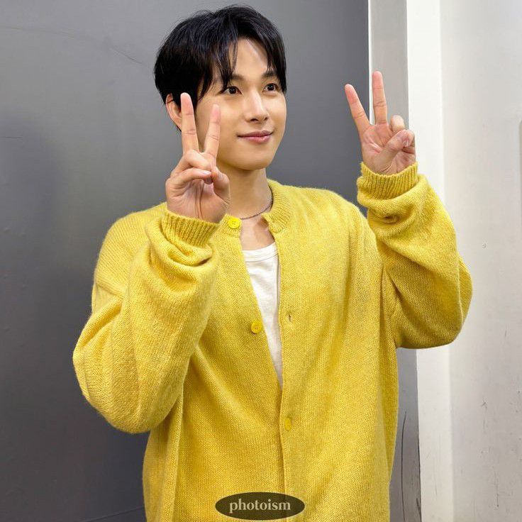 Behind-the-scenes cut of Yim Siwan