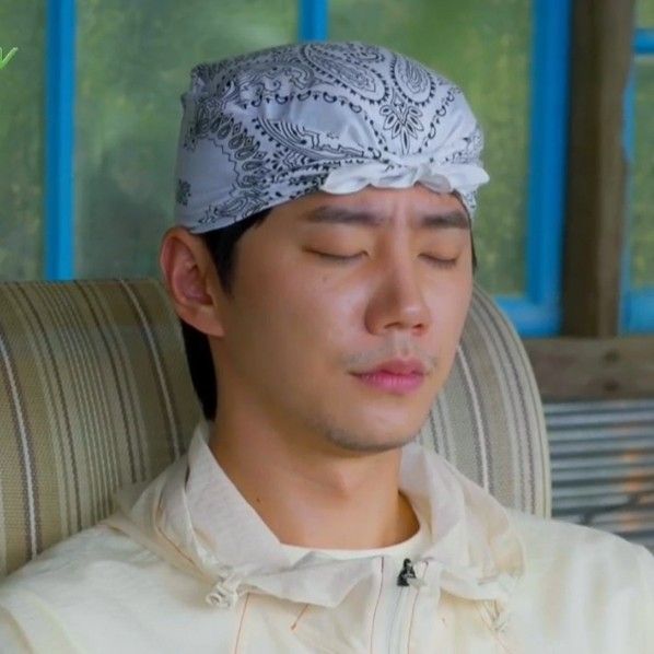 Recent activity shot of Lee Junyoung