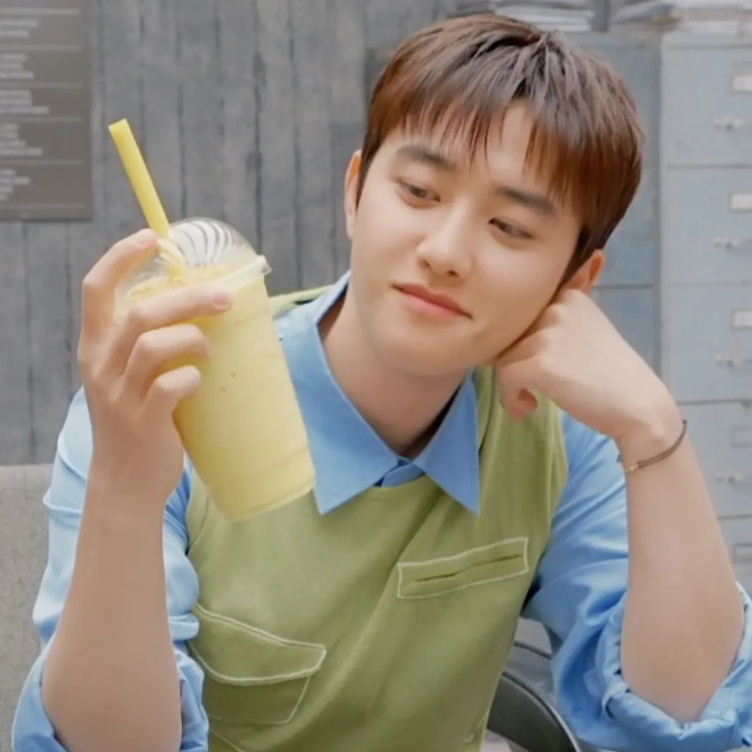 도경수 (디오)의 비하인드 컷
