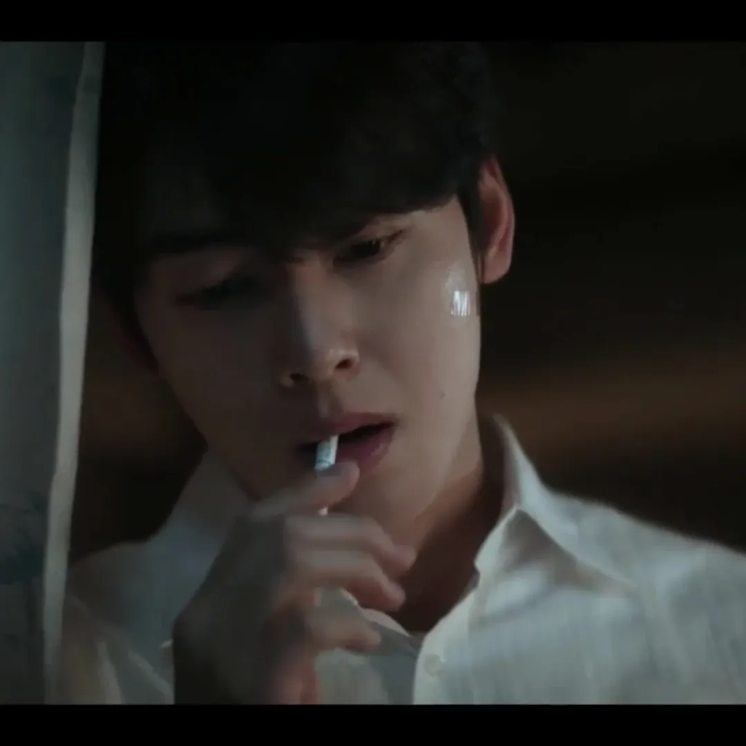 A moment captured by a fan of Cha Eunwoo