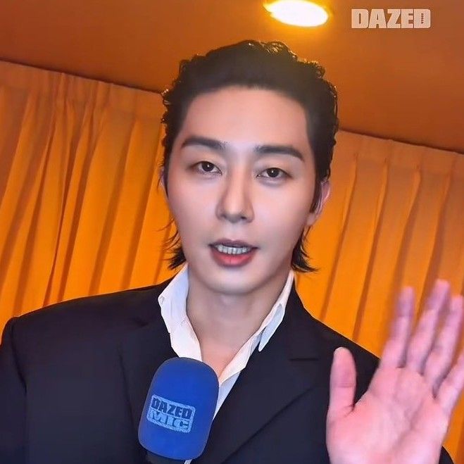 Cuplikan di balik layar dari Park Seojoon