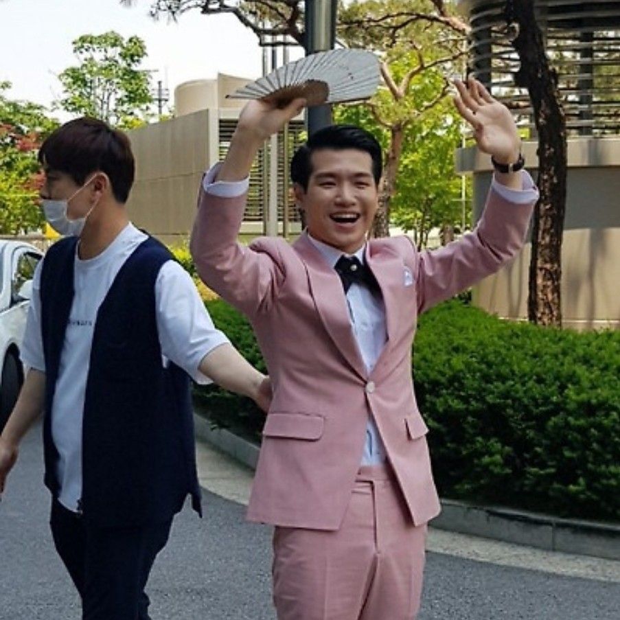 조명섭의 비하인드 컷