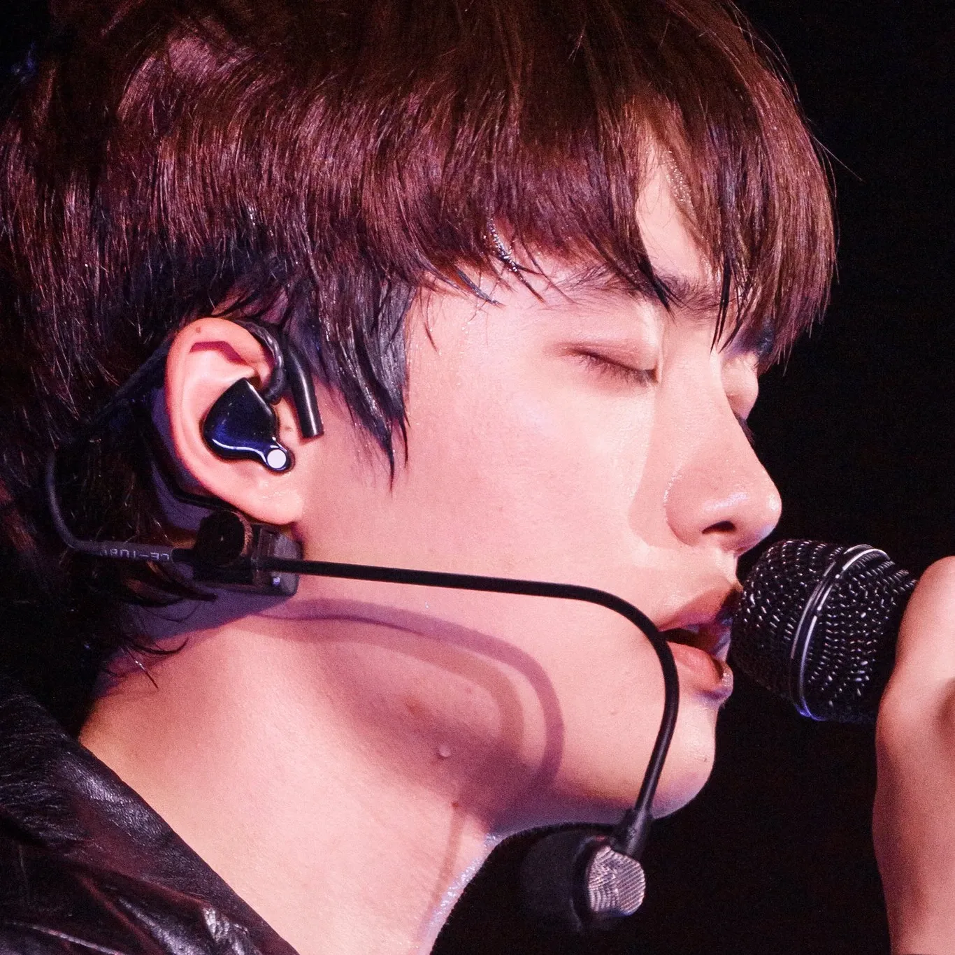 Behind-the-scenes cut of Doh Kyungsoo (D.O.)