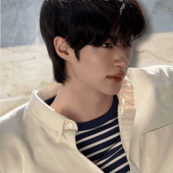 Popular profile image of Byeon Wooseok selected by vote