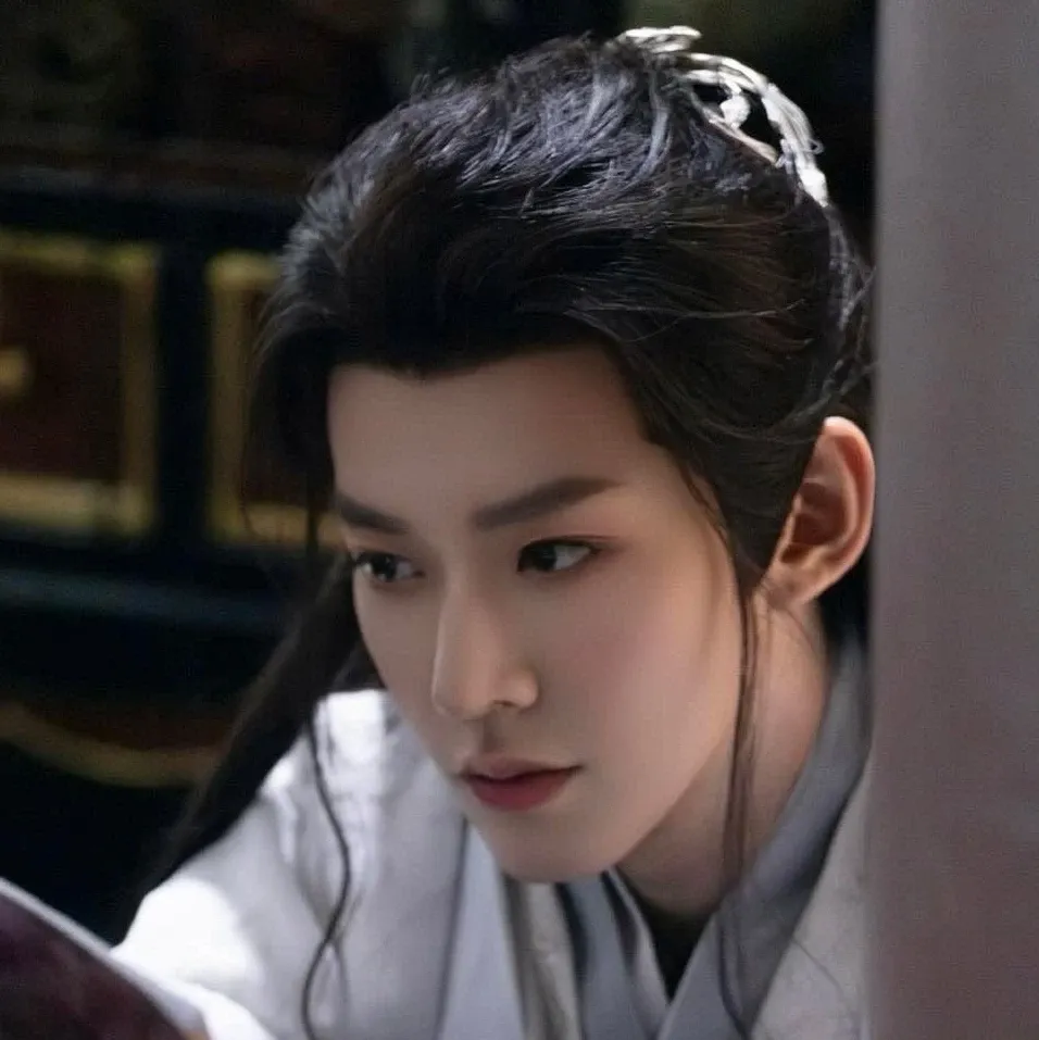 Latest photo of Deng Wei