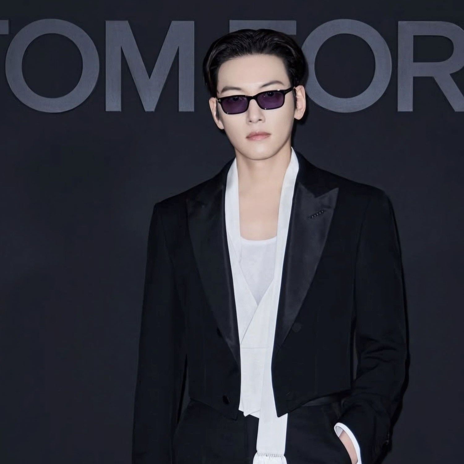 チ・チャンウクのビハインドカット