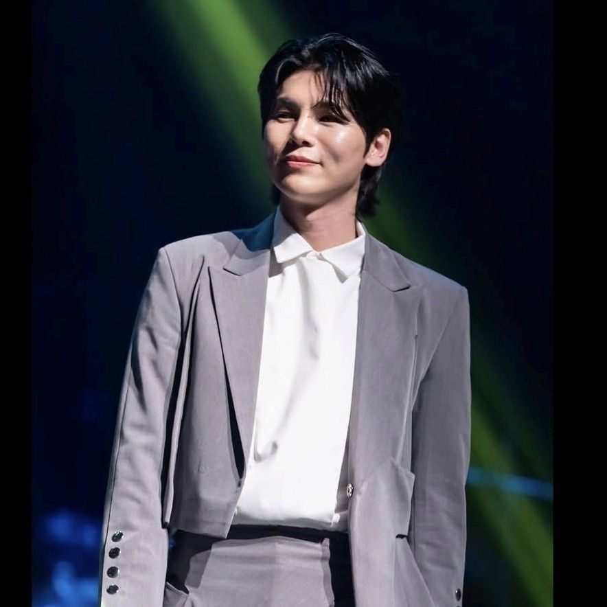 Behind-the-scenes cut of Kim Junsu (1991)