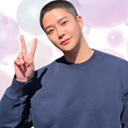 Foto kegiatan terbaru dari Rowoon