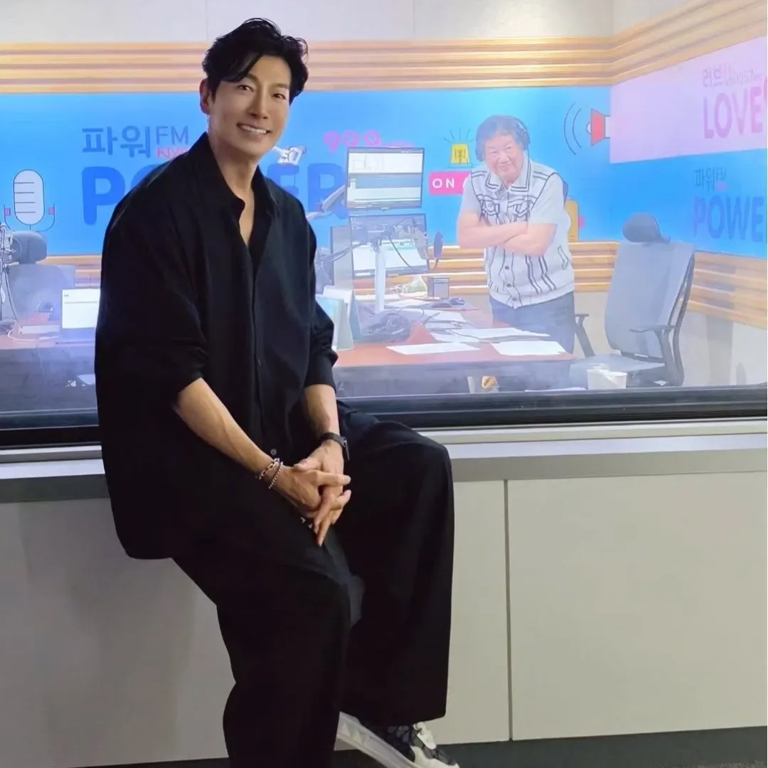 Latest photo of Kim Yongpil