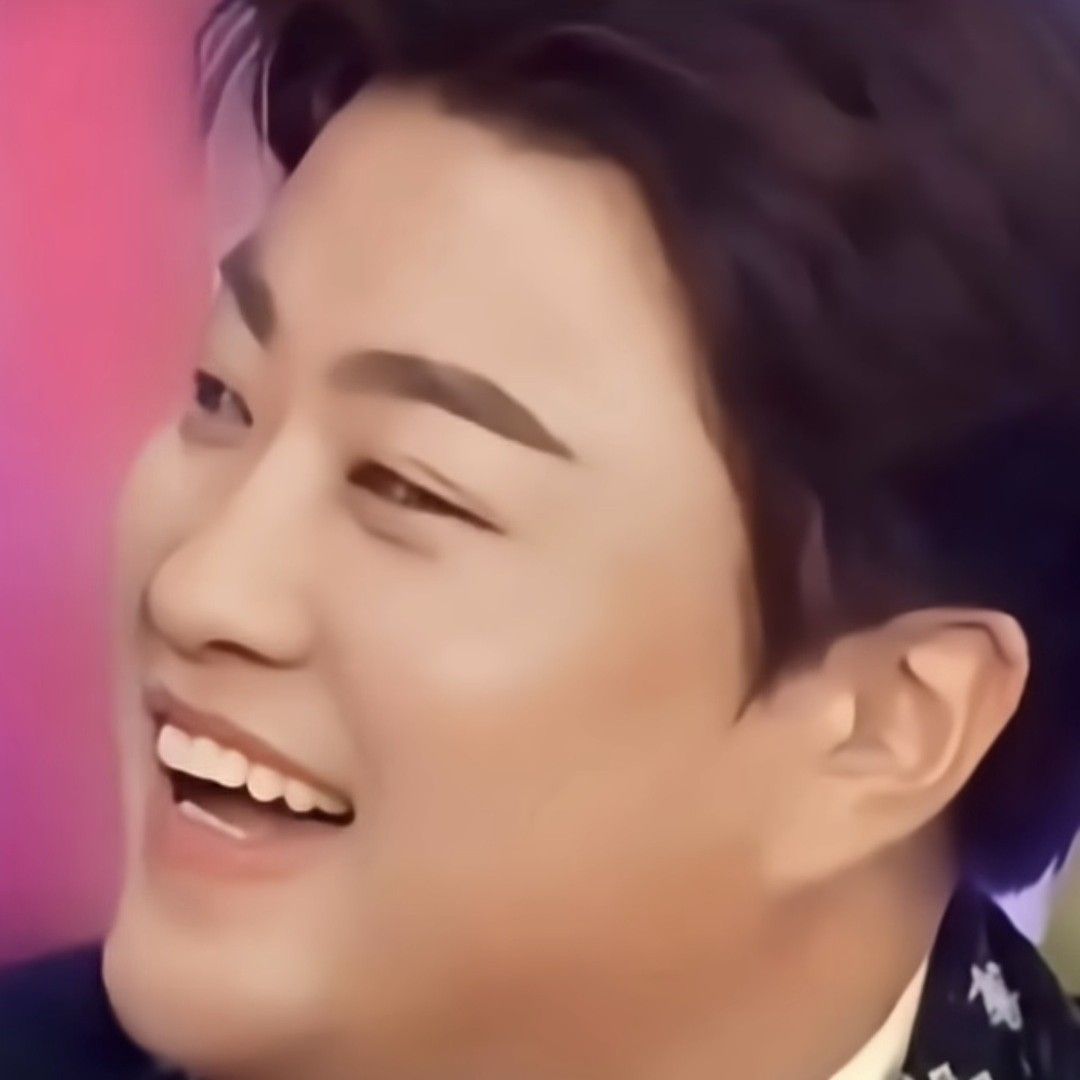 粉丝拍下的金浩中瞬间