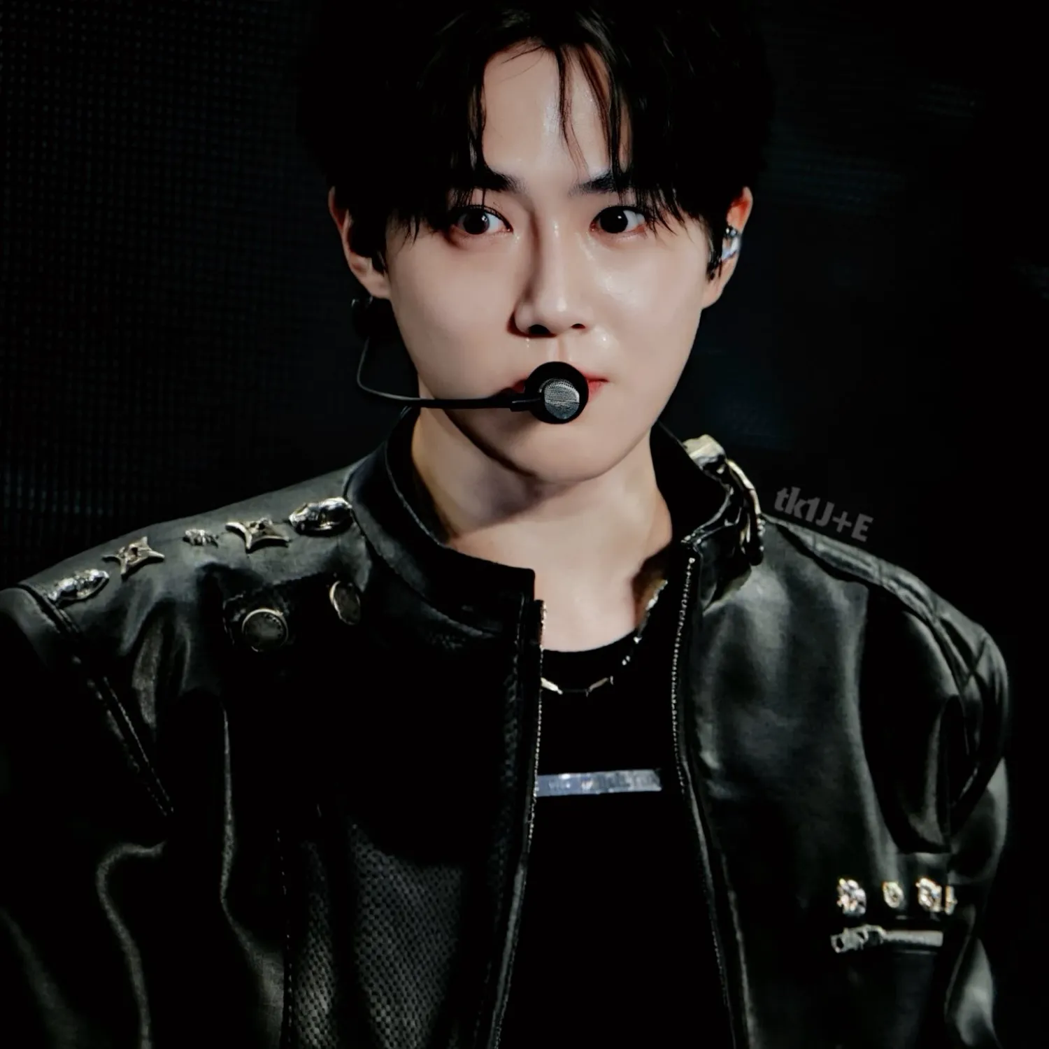 Cuplikan di balik layar dari Suho